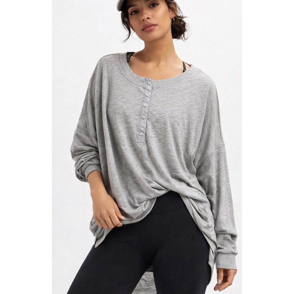 Free‎ People Movement Long Sleeve Henley Grey Flowy Oversized Size S